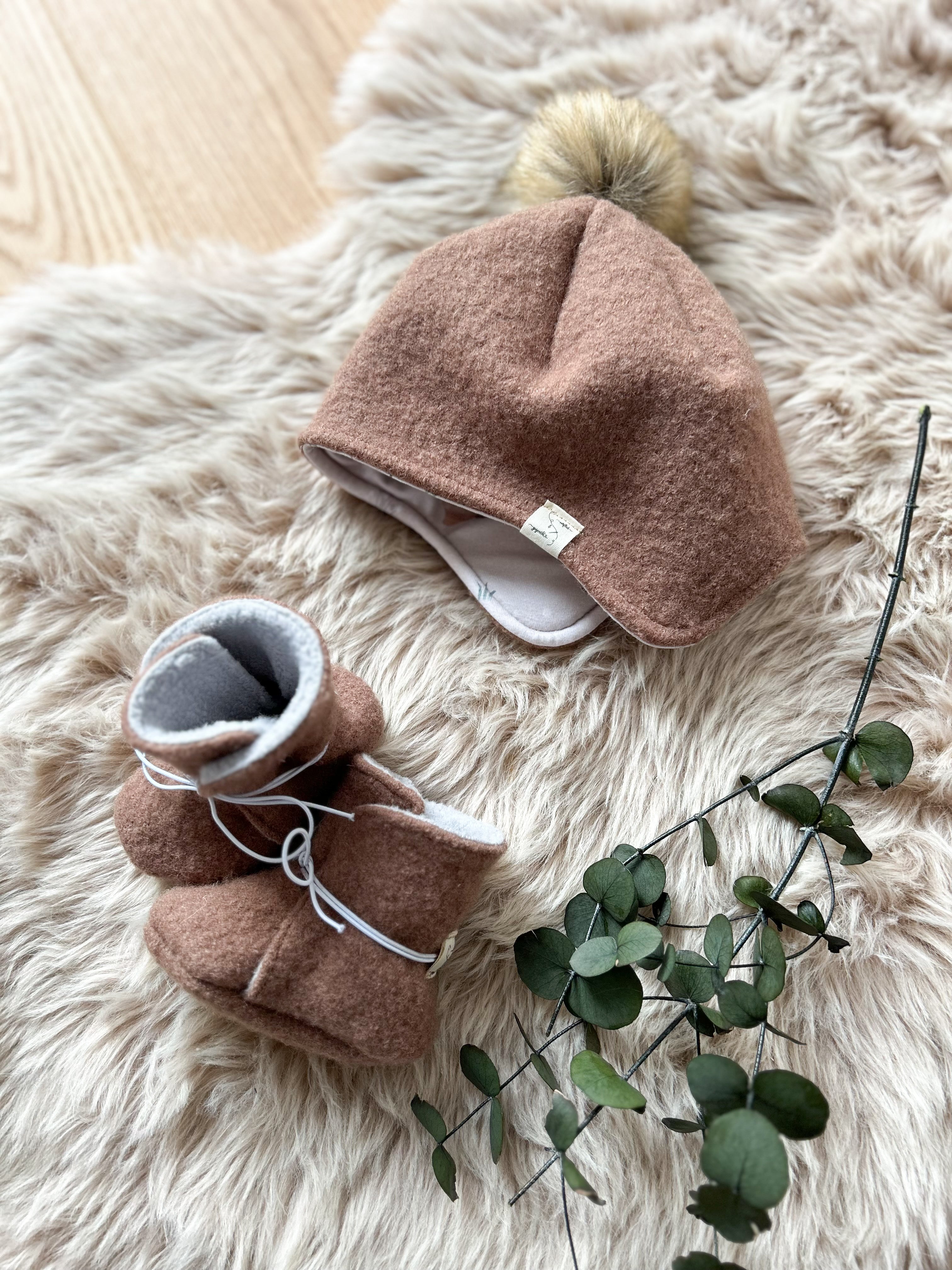 Walkhaube mit Bommel