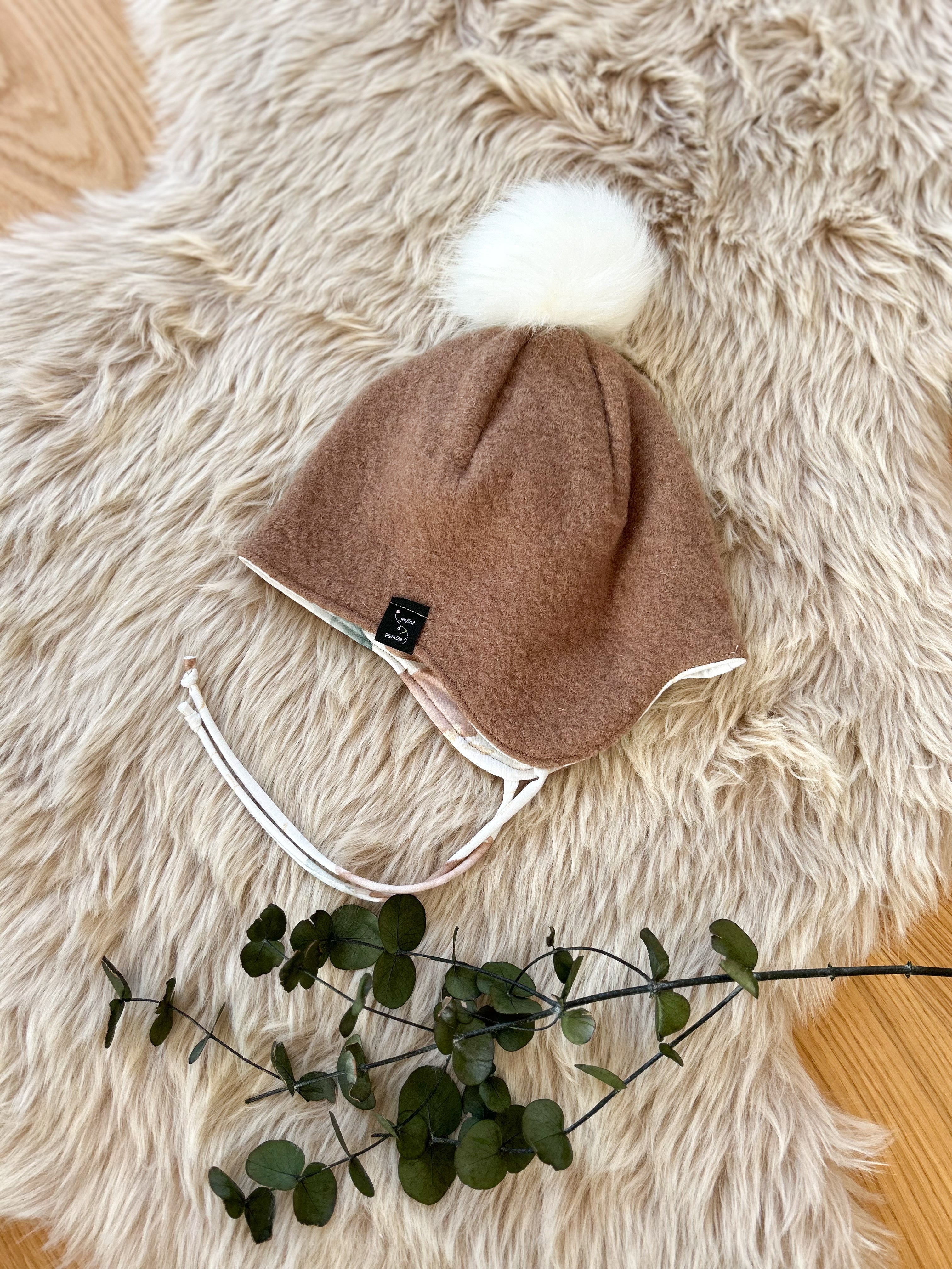 Walkhaube mit Bommel