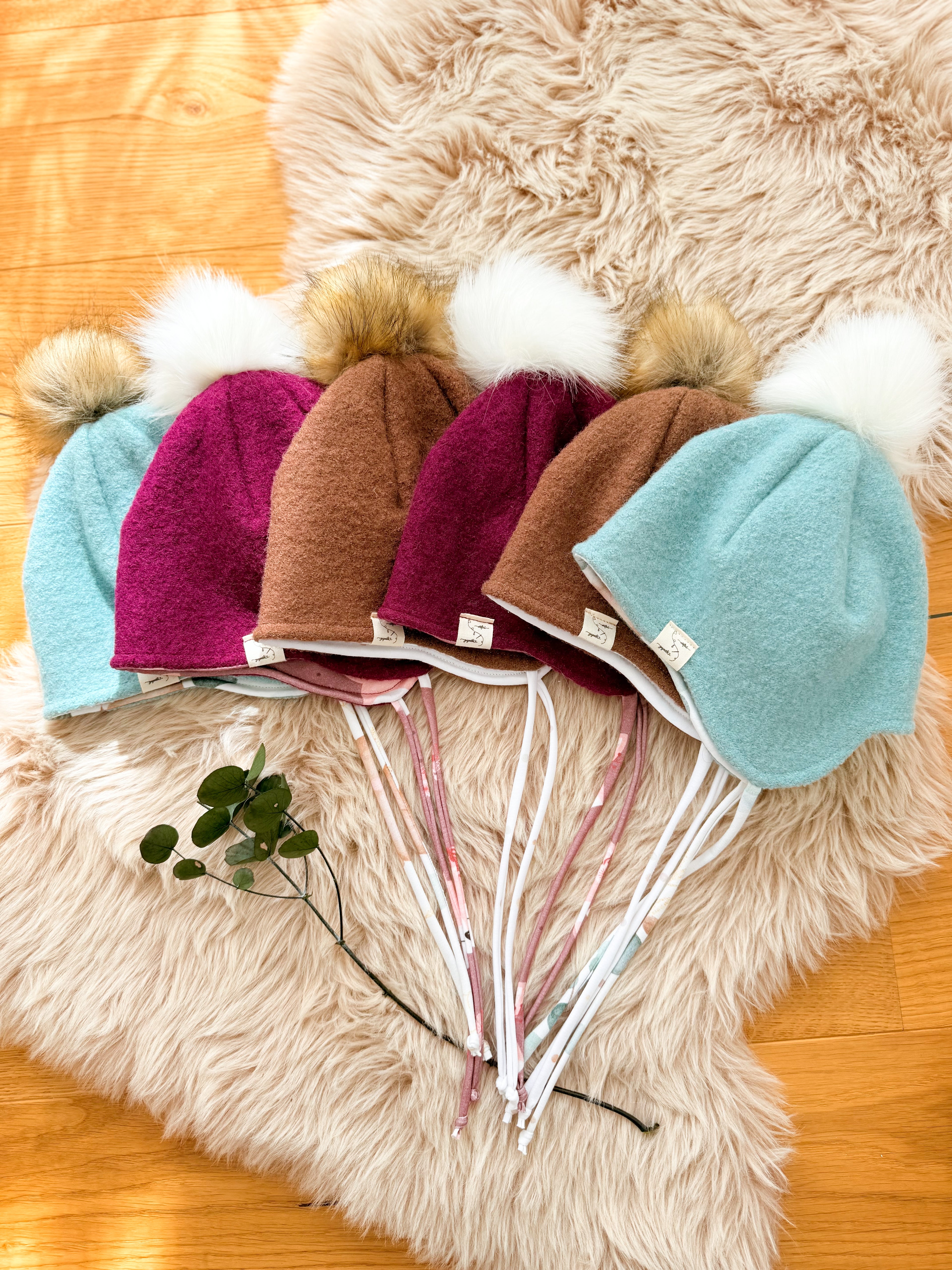 Walkhaube mit Bommel