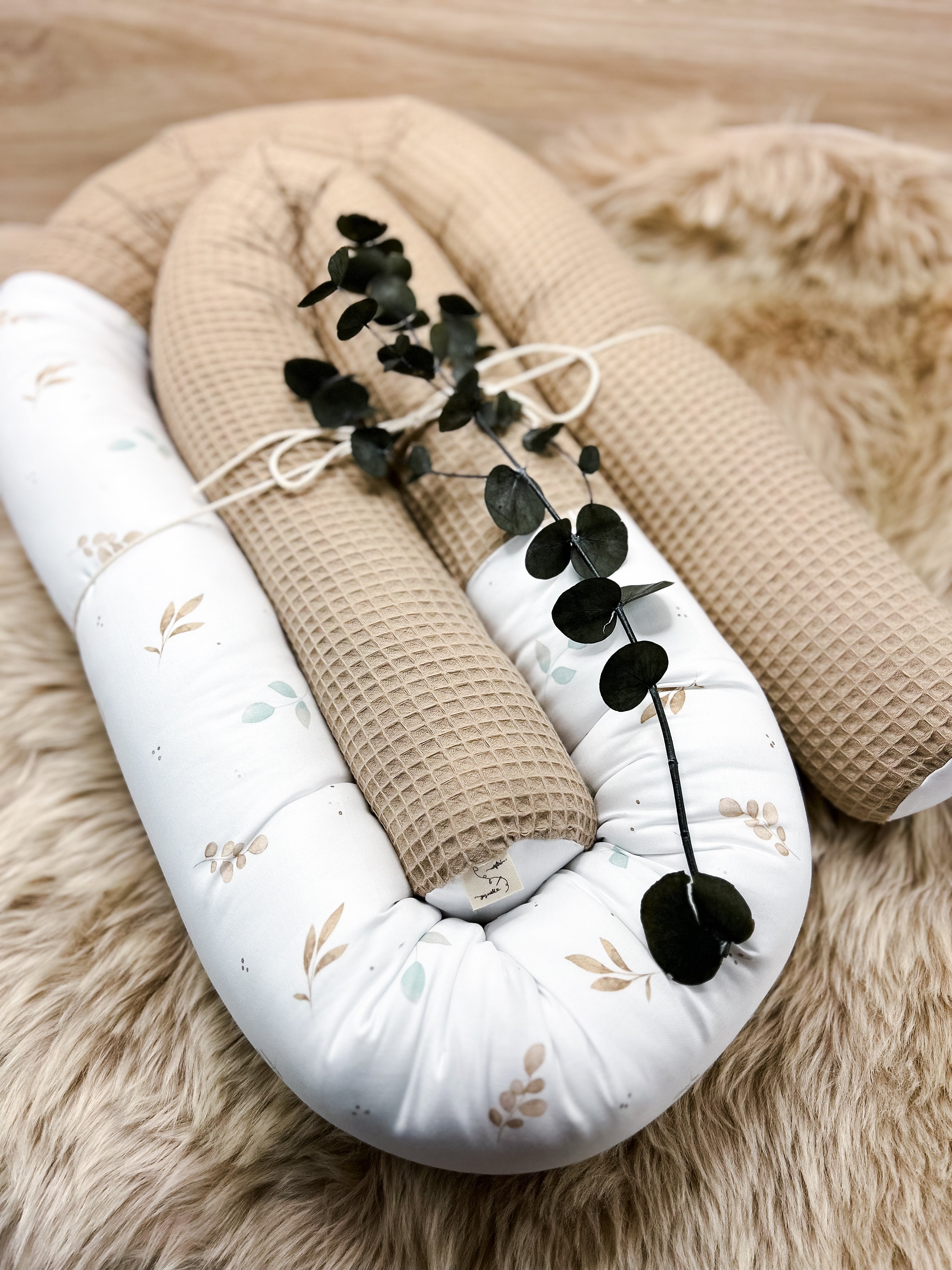 Wickeltischumrandung