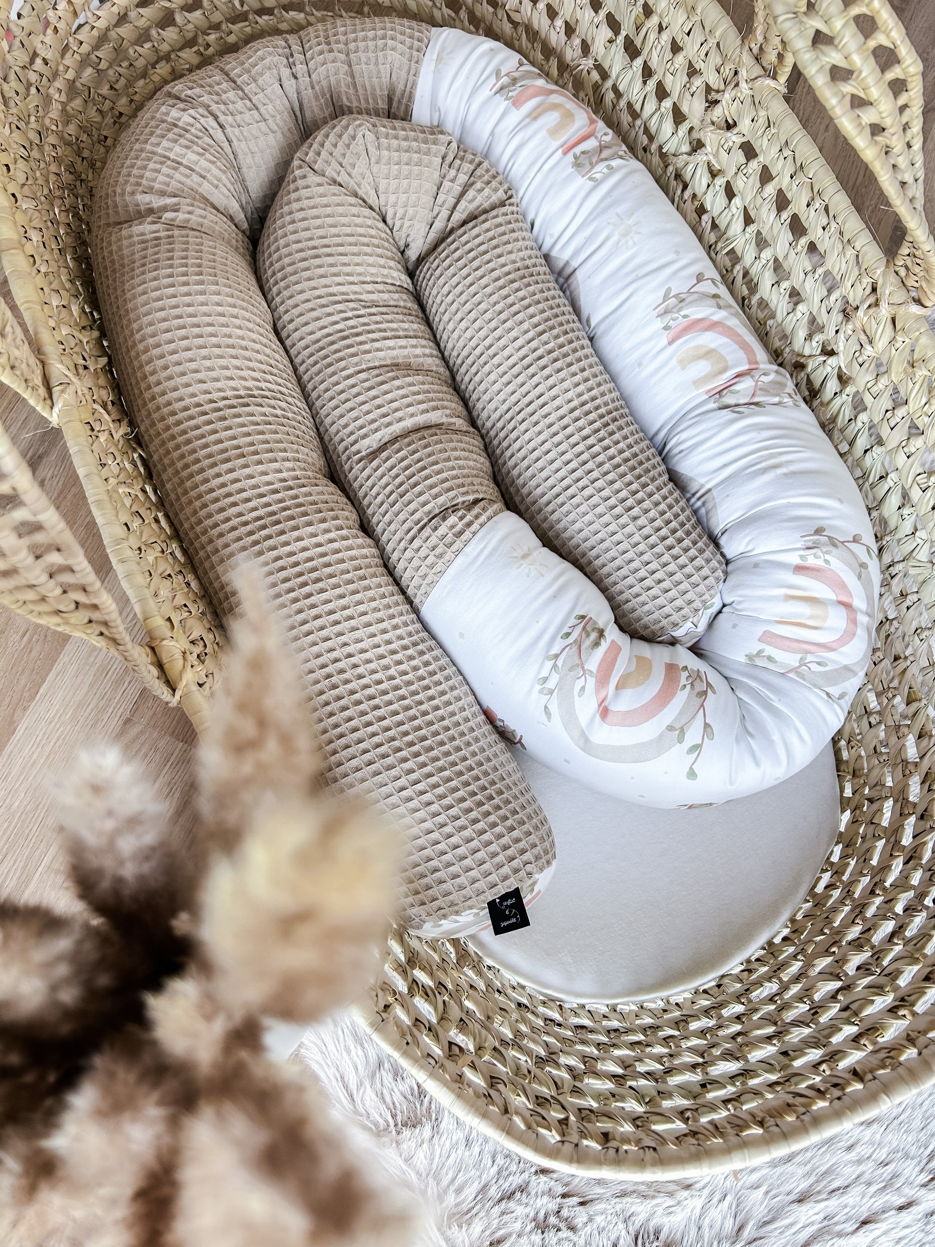 Wickeltischumrandung